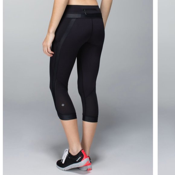 Lululemon Chase Me Crop *Flawed* - 6 - Picture 1 of 14